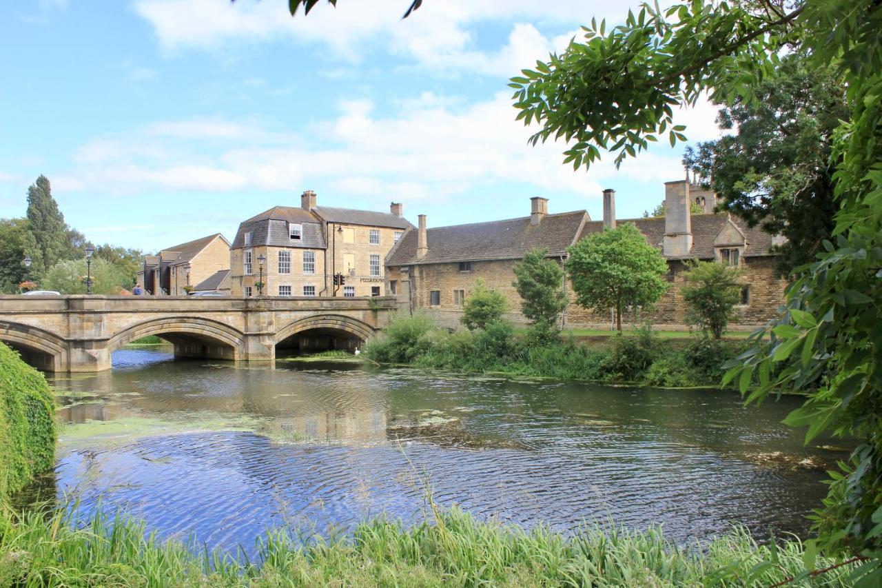 1 The Cottage, Studio Apartment, Ye Olde Barn Apartments Stamford Exterior foto